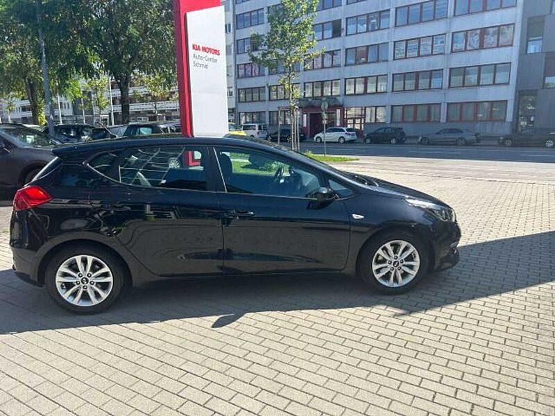 Kia Ceed / cee'd CEED_5 1.4 EDITION7 EMOTION-PAKET