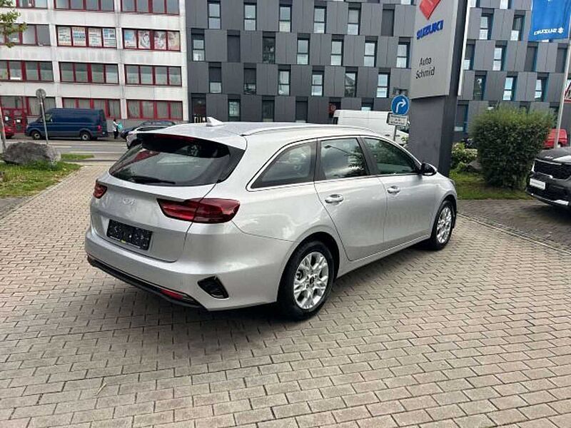 Kia Ceed / cee'd CEE'D SW 1.5T AUTOMATIK SPIRT GLASSCHIEBEDACH