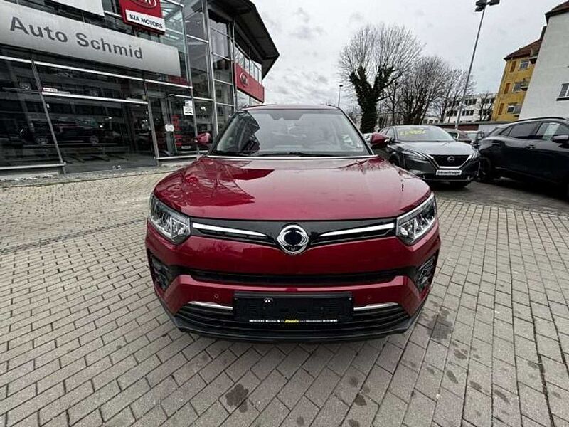 SsangYong Tivoli TIVOLI 1.6 XDi ALLRAD AUTOMATIK AHK