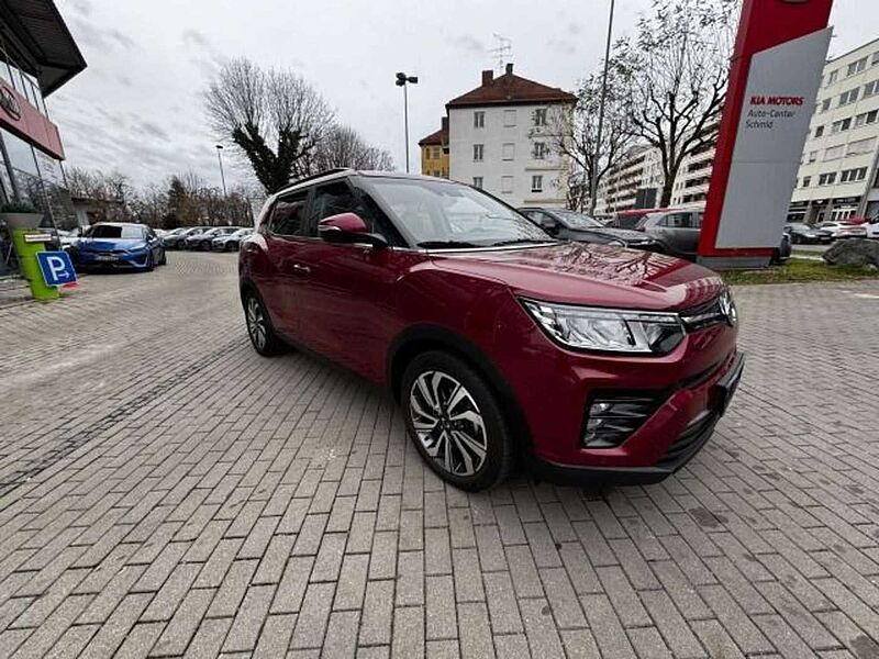 SsangYong Tivoli TIVOLI 1.6 XDi ALLRAD AUTOMATIK AHK