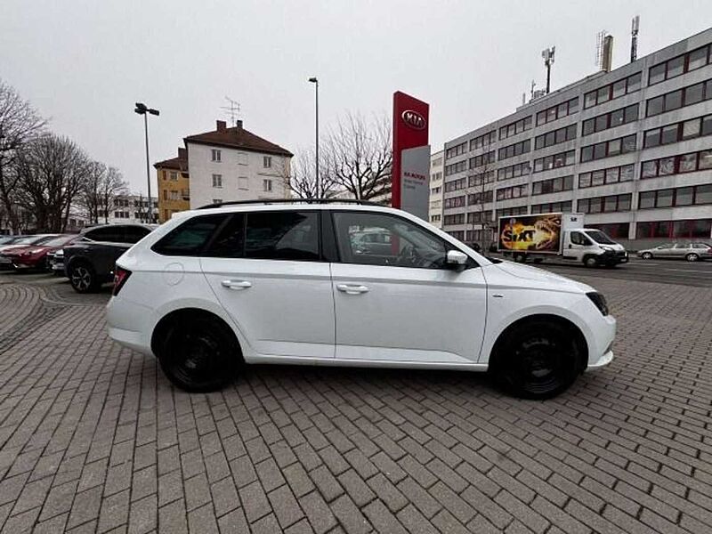 SKODA Fabia FABIA KOMBI 1.0 TSI AMBITION PANORAMADACH(FEST)